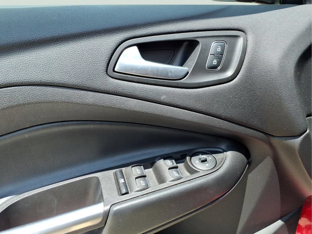 Used 2018 Ford Escape SE w/ SE Sport Appearance Package FWD image 24
