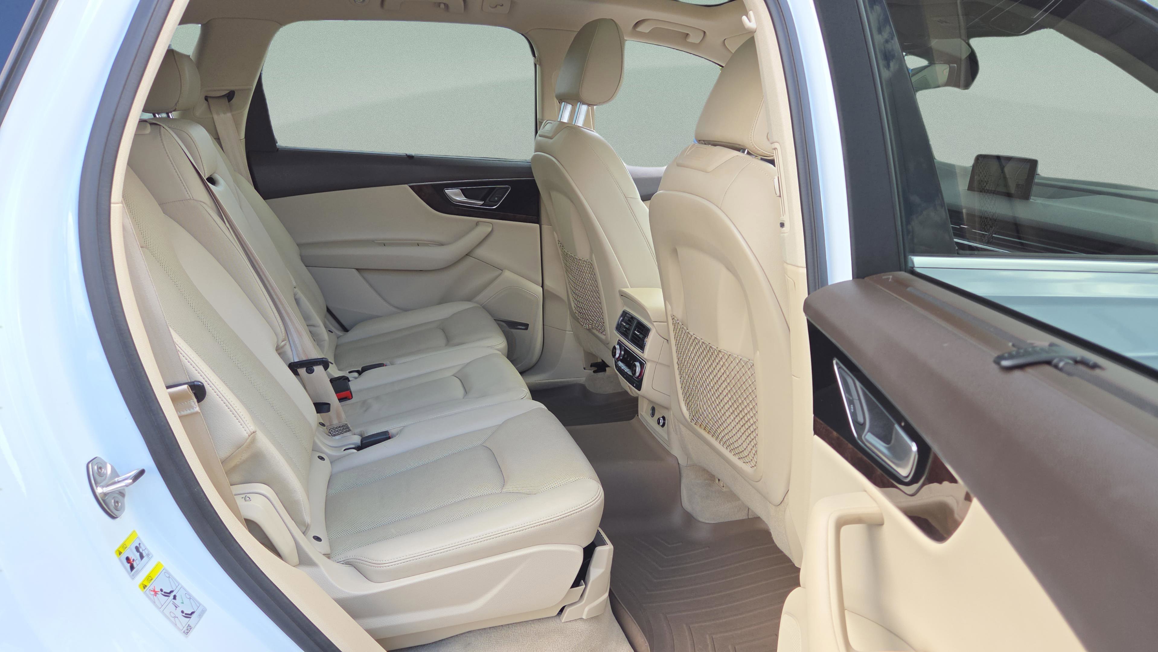 Used 2019 Audi Q7 3.0T Premium Plus w/ Premium Plus Package image 32