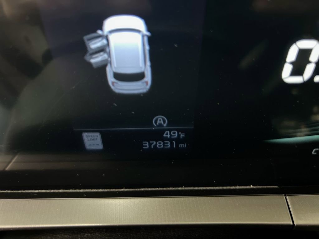 Used 2024 Kia Telluride S image 13