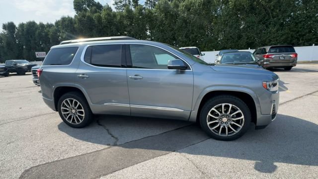 Used 2023 GMC Acadia Denali w/ Denali Ultimate Package AWD/4WD image 9