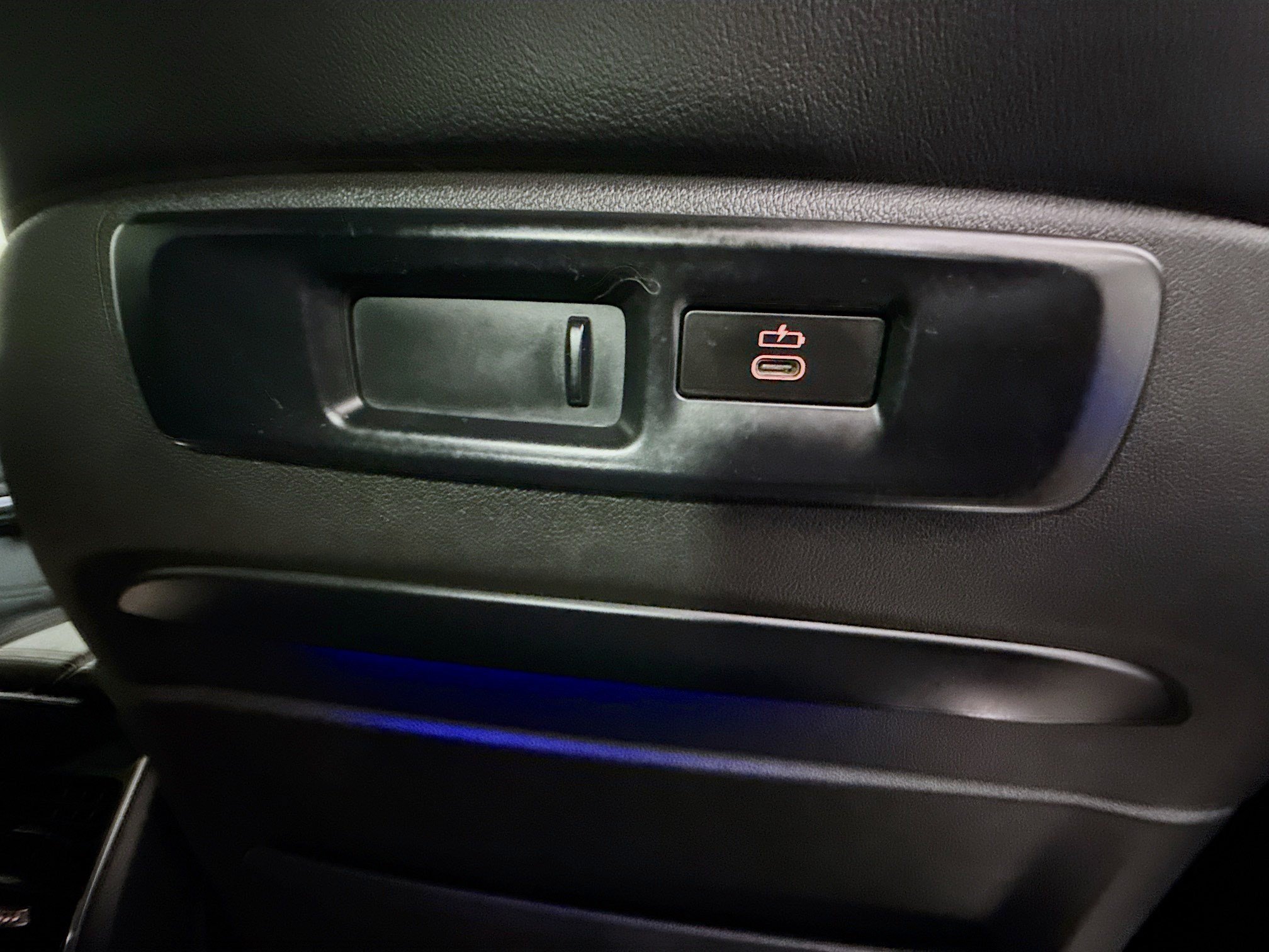 Used 2020 BMW X5 M50i w/ Premium Package AWD/4WD image 41
