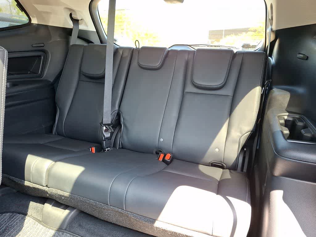 Used 2023 Subaru Ascent Touring AWD/4WD image 11