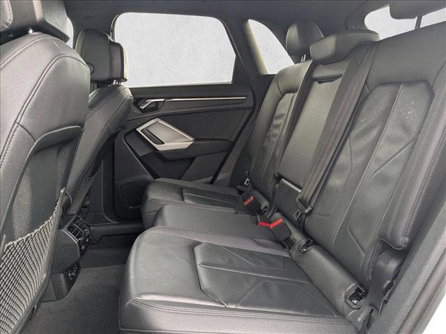Used 2023 Audi Q3 2.0T Premium w/ Convenience Package image 19
