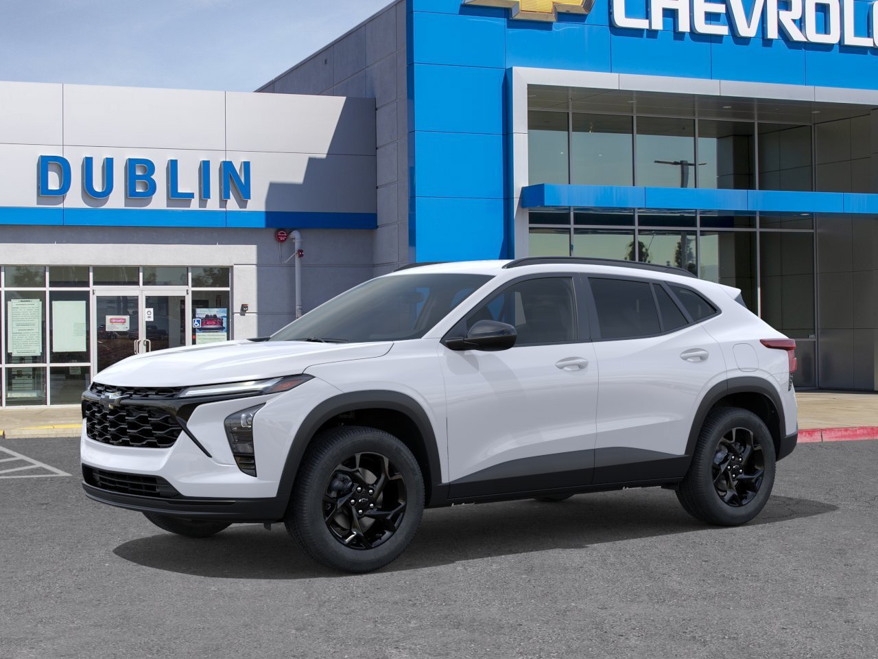 New 2026 Chevrolet Trax LT w/ Driver Confidence Package FWD image 3