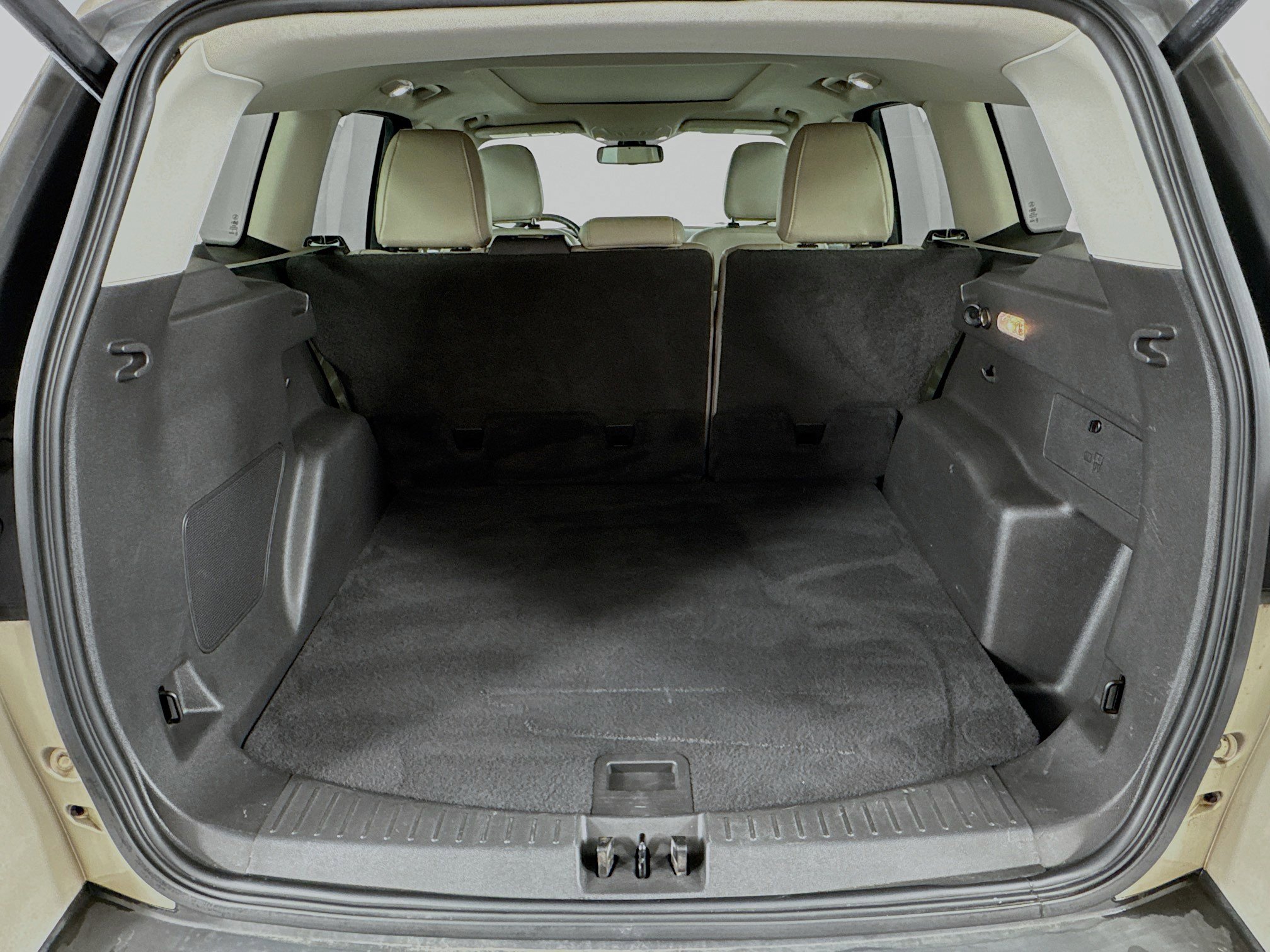 Used 2018 Ford Escape Titanium image 27