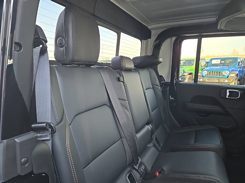 New 2026 Jeep Gladiator Mojave AWD/4WD image 86