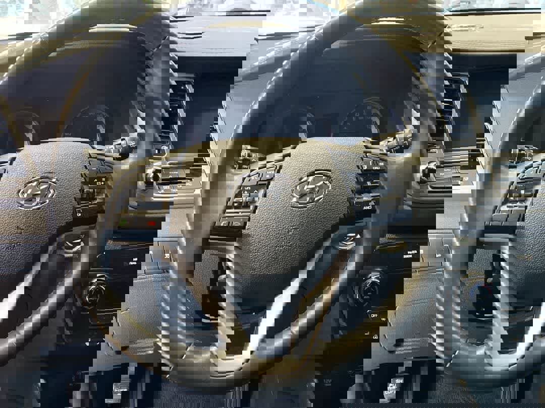 Used 2018 Hyundai Tucson Limited w/ Cargo Package image 17