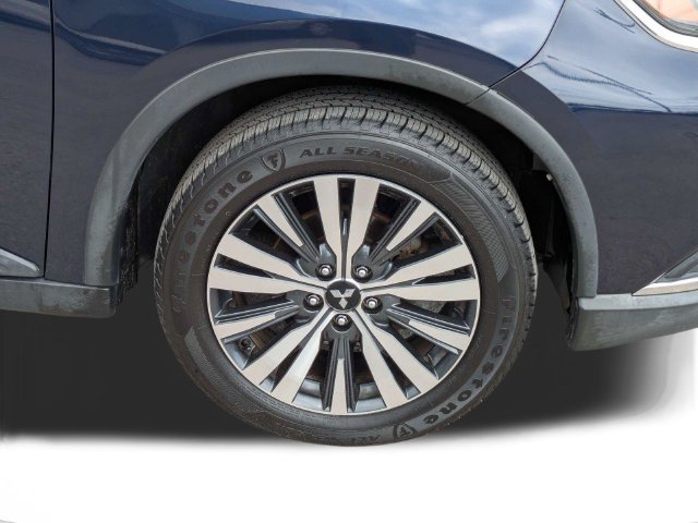 Used 2019 Mitsubishi Outlander ES FWD image 11