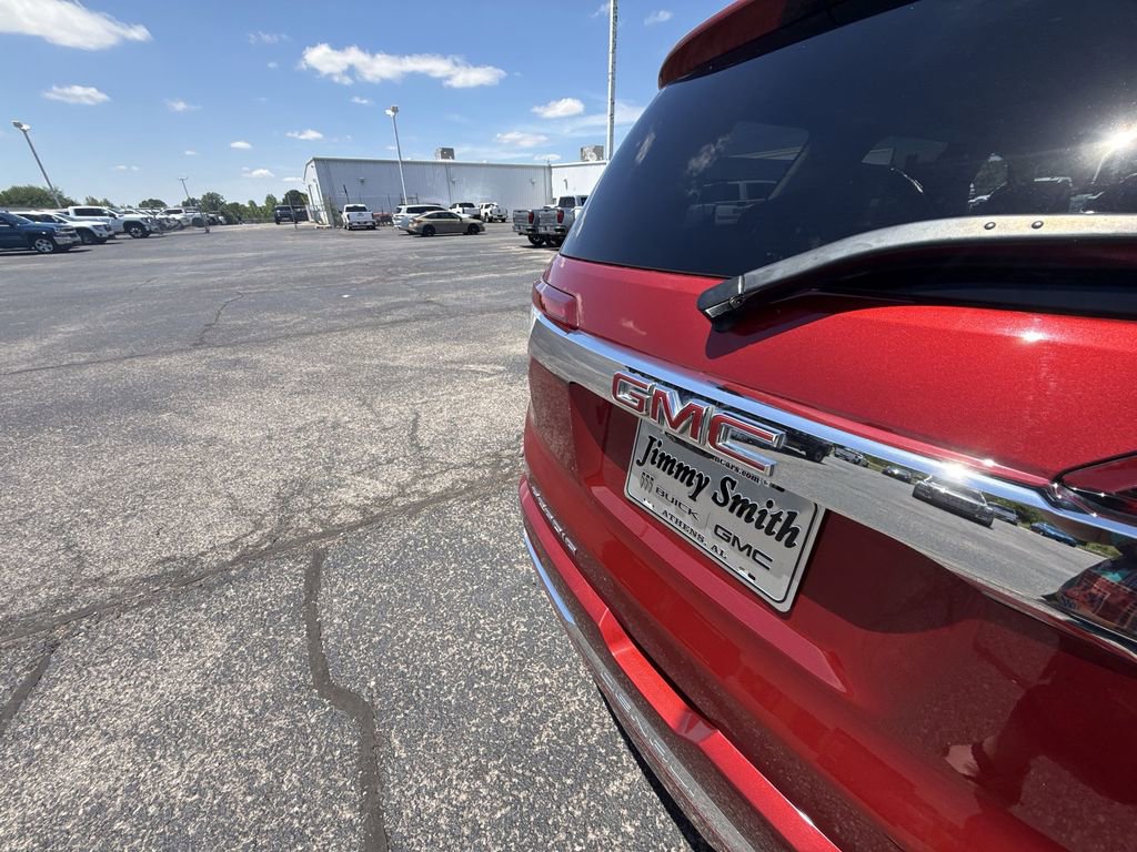 Used 2021 GMC Acadia Denali w/ Denali Technology Package FWD image 38