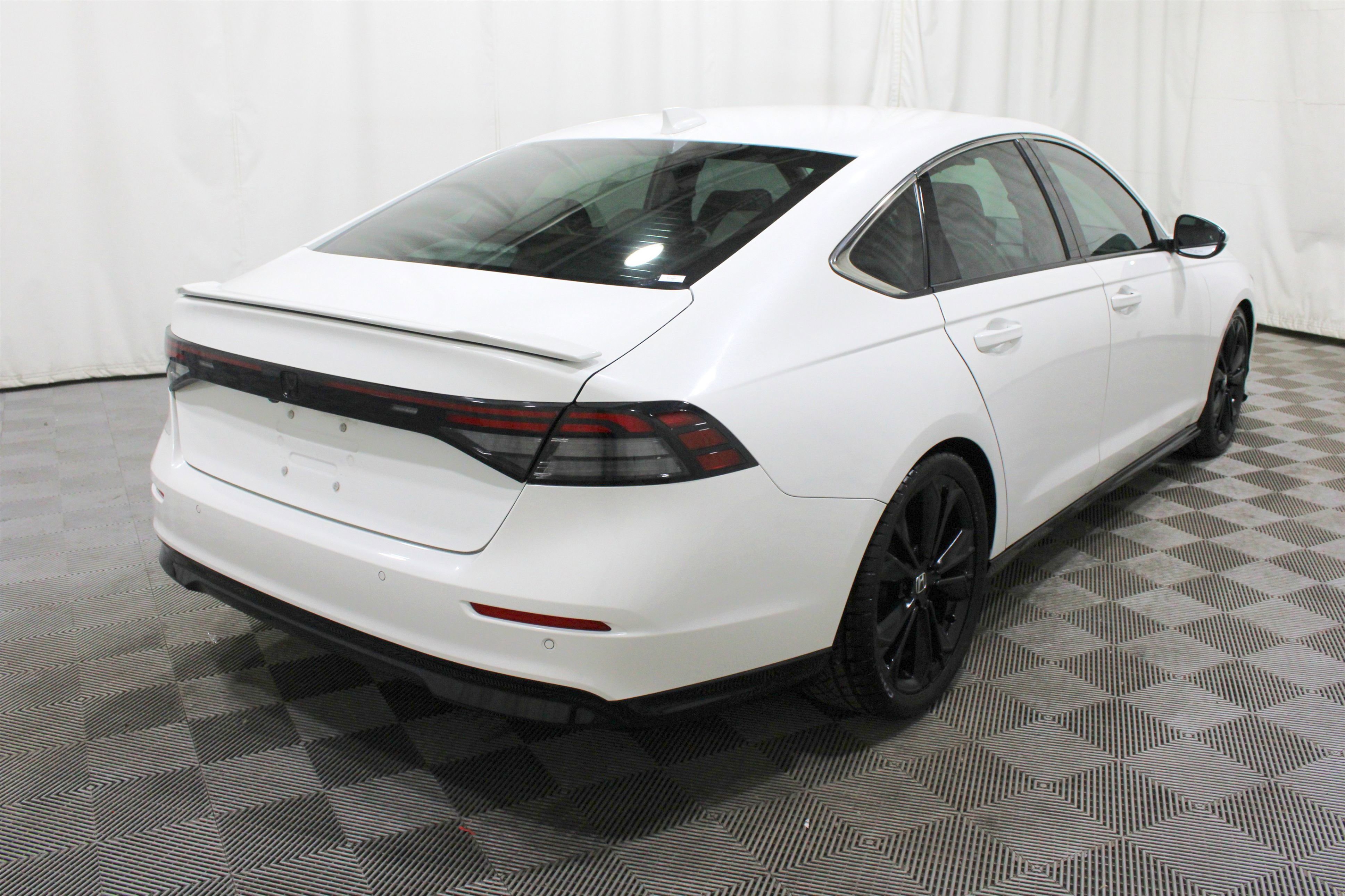 Used 2024 Honda Accord Touring image 35
