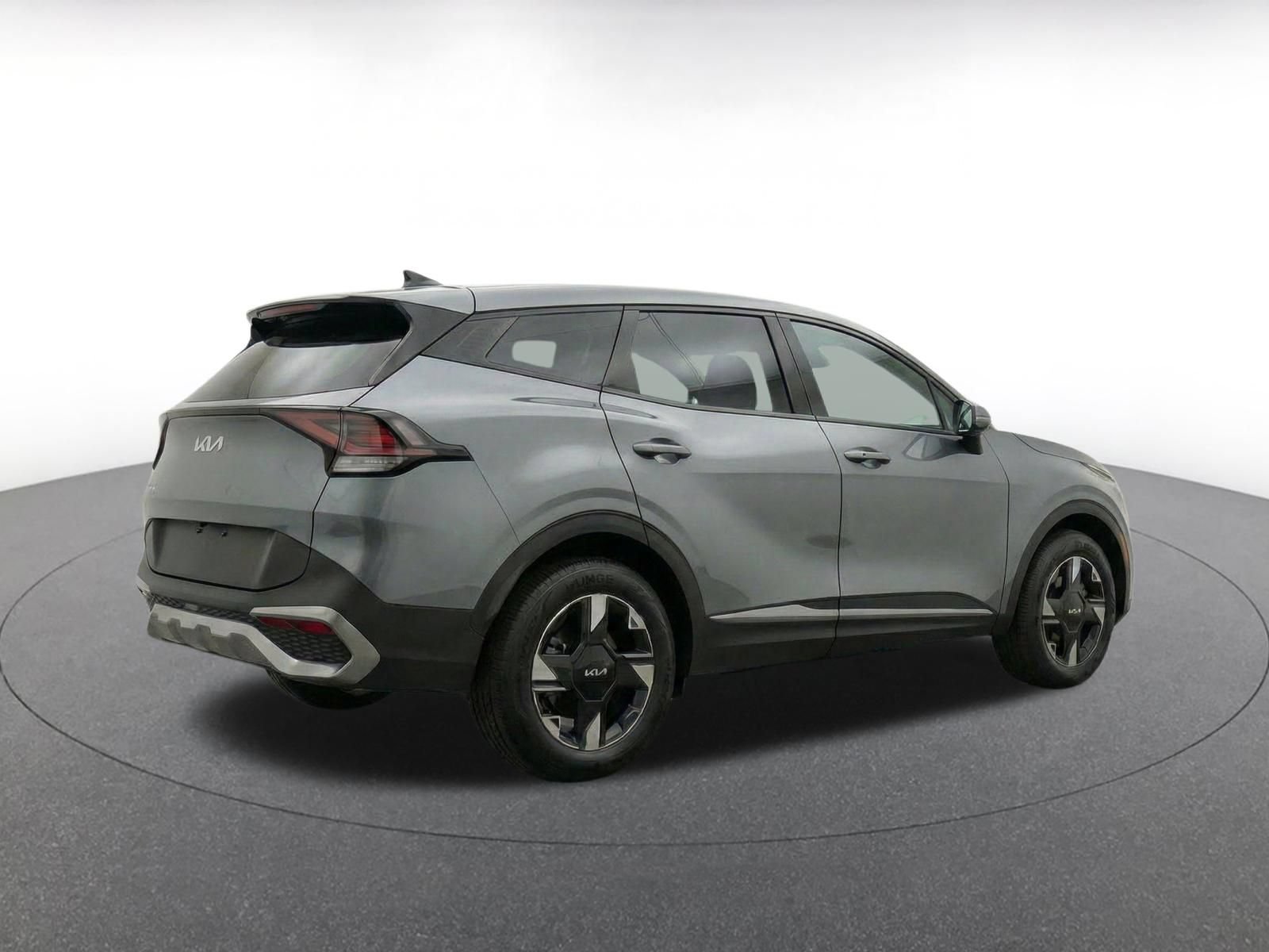 Used 2026 Kia Sportage LX AWD/4WD image 9