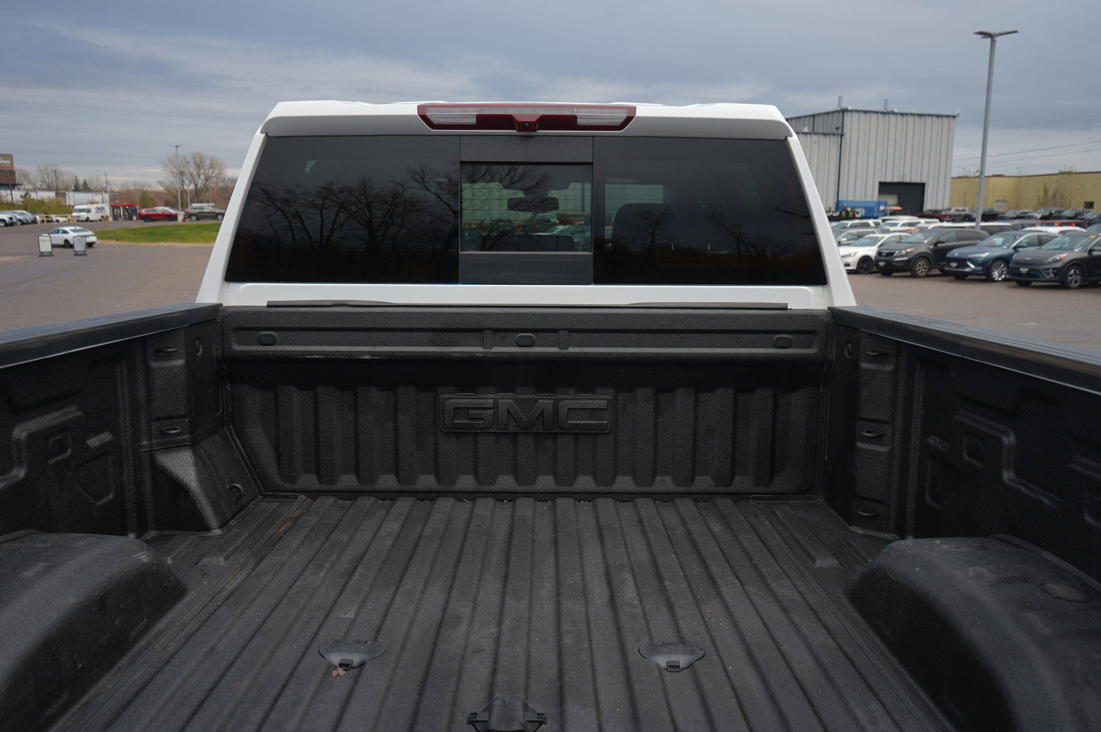 Used 2023 GMC Sierra 3500 SLT w/ SLT Premium Package image 9
