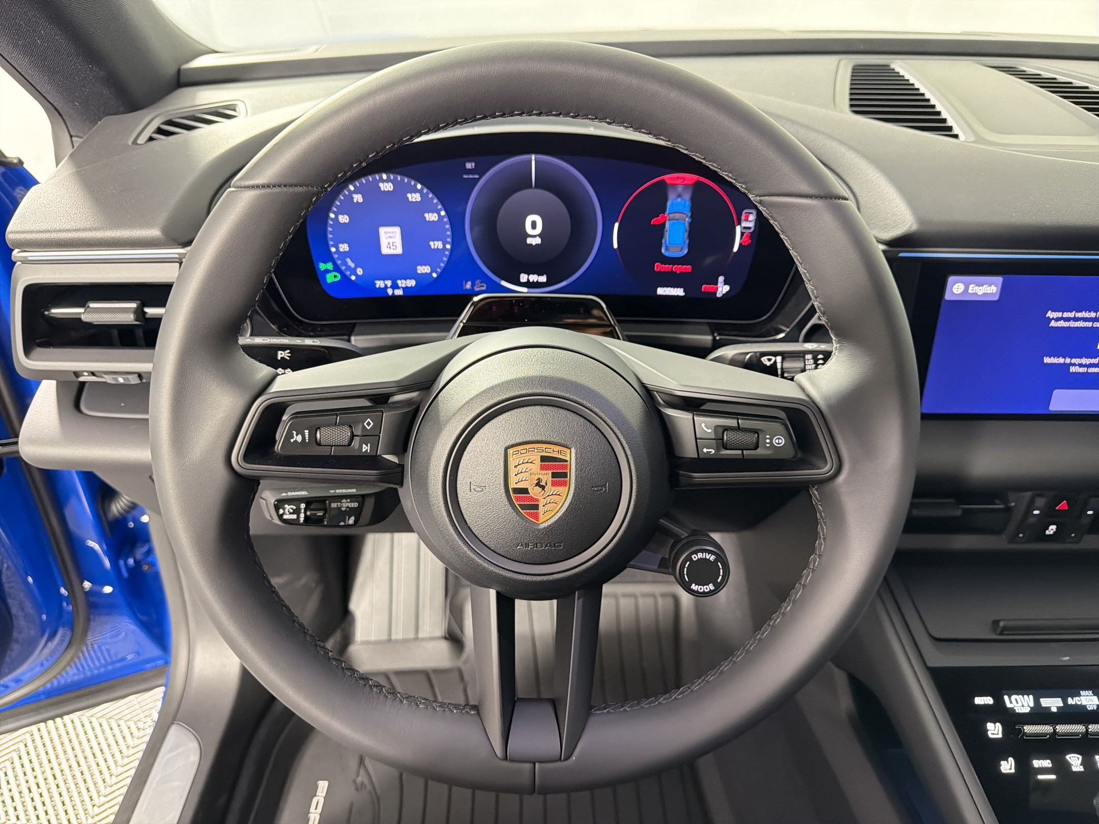 Used 2026 Porsche Macan Electric RWD image 18