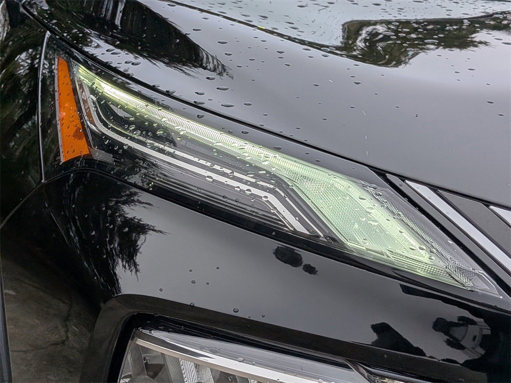 Used 2023 Nissan Rogue Platinum w/ Platinum Premium Package image 9