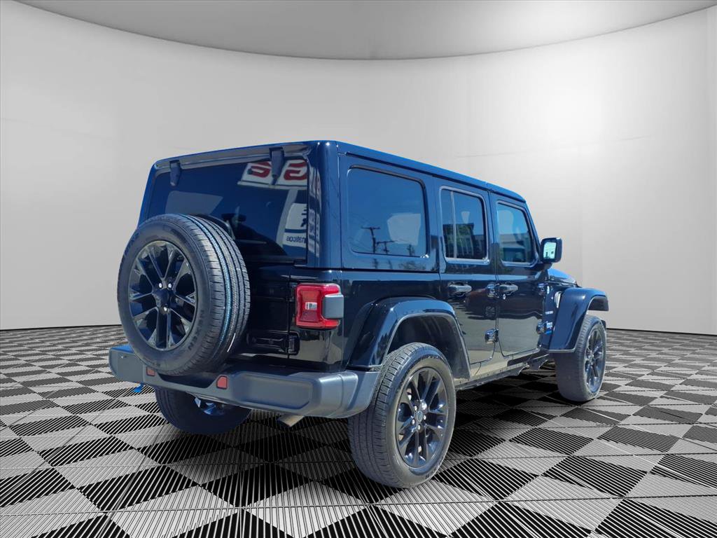 Certified 2024 Jeep Wrangler Unlimited Sahara AWD/4WD image 29