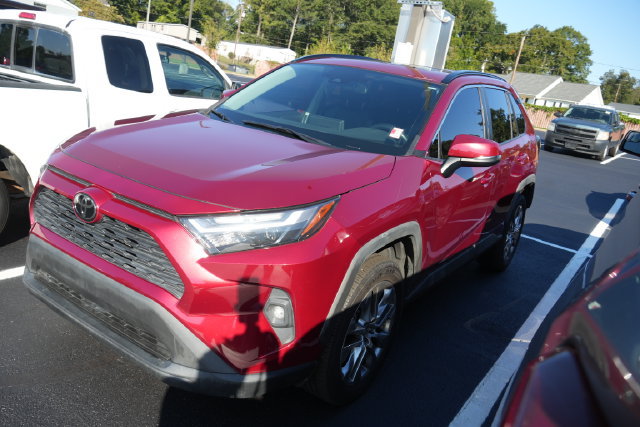 Used 2022 Toyota RAV4 XLE Premium AWD/4WD image 11