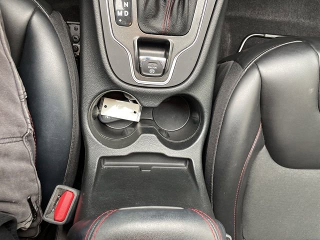 Used 2022 Jeep Cherokee Trailhawk image 14