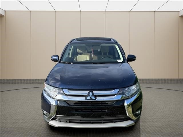 Used 2016 Mitsubishi Outlander SEL AWD/4WD image 6