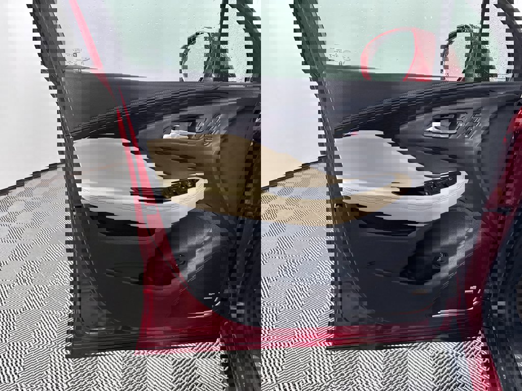 Used 2017 Buick Envision Premium w/ Driver Confidence Package image 27