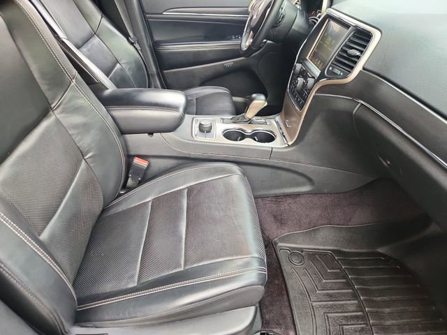 Used 2017 Jeep Grand Cherokee Limited w/ Luxury Group II AWD/4WD image 28