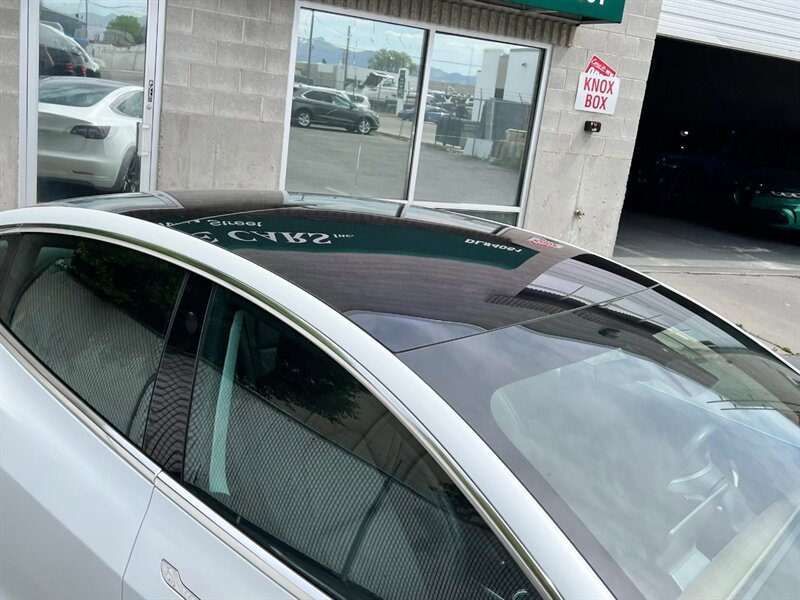 Used 2018 Tesla Model 3 Mid Range RWD image 10