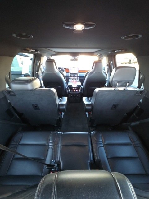 Used 2020 Lincoln Navigator Reserve image 17