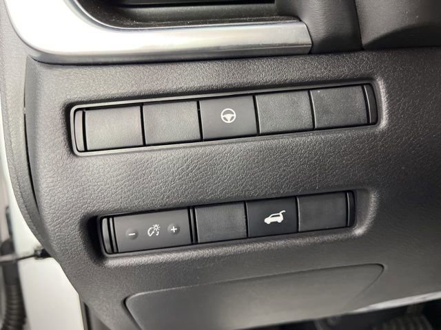 Used 2021 Nissan Rogue SV w/ Premium Package image 31