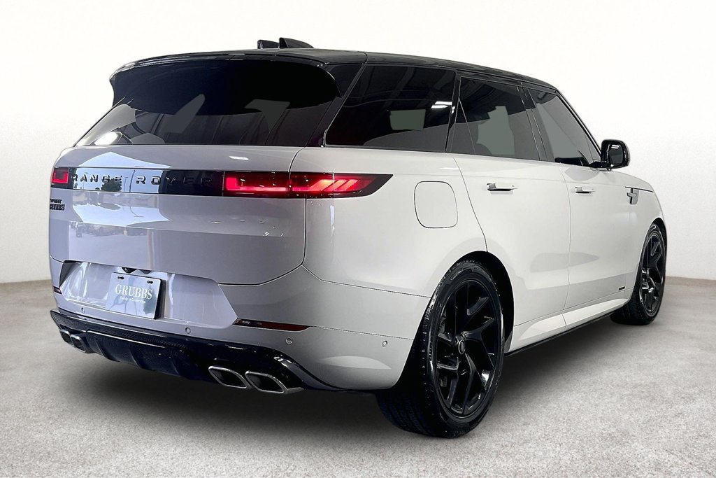 Used 2025 Land Rover Range Rover Sport Autobiography AWD/4WD image 2