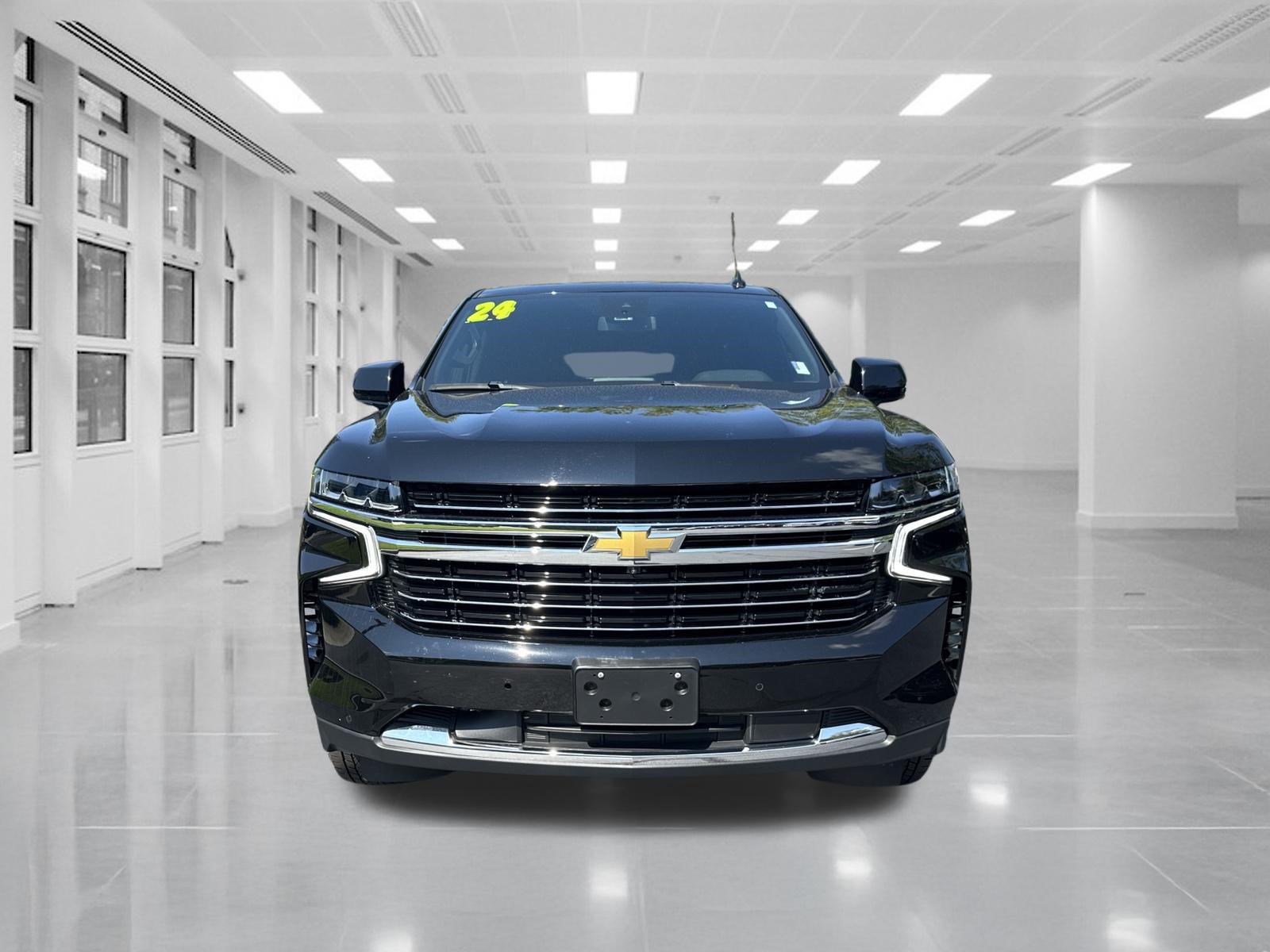 Used 2024 Chevrolet Tahoe LT w/ LT Signature Plus Package RWD image 2