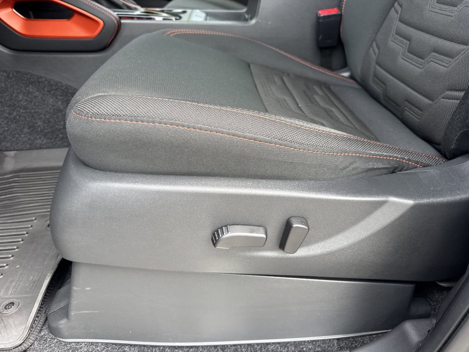 Used 2024 Nissan Frontier Pro-X w/ Pro Convenience Package RWD image 16