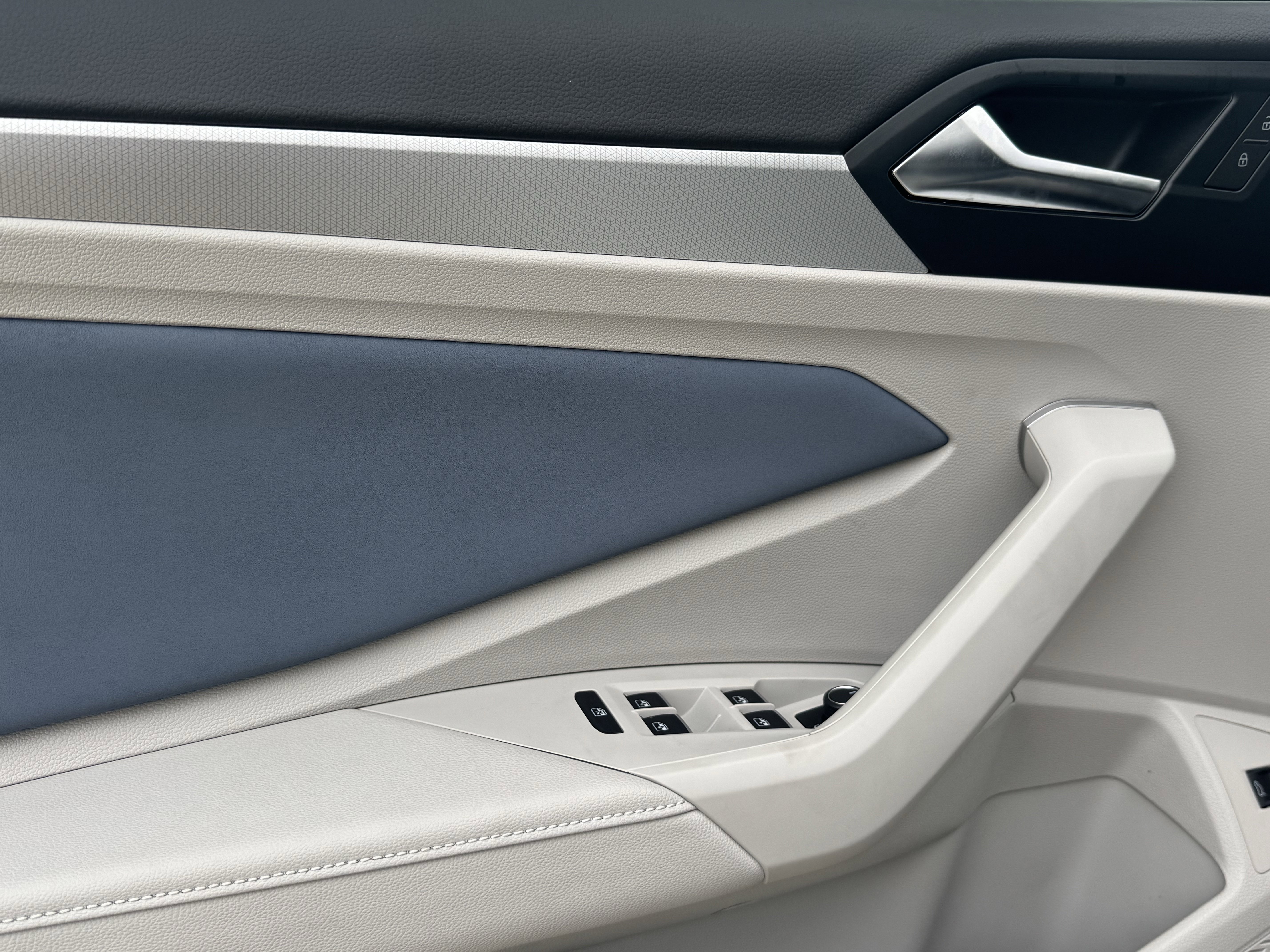 New 2027 Volkswagen Jetta SE FWD image 6