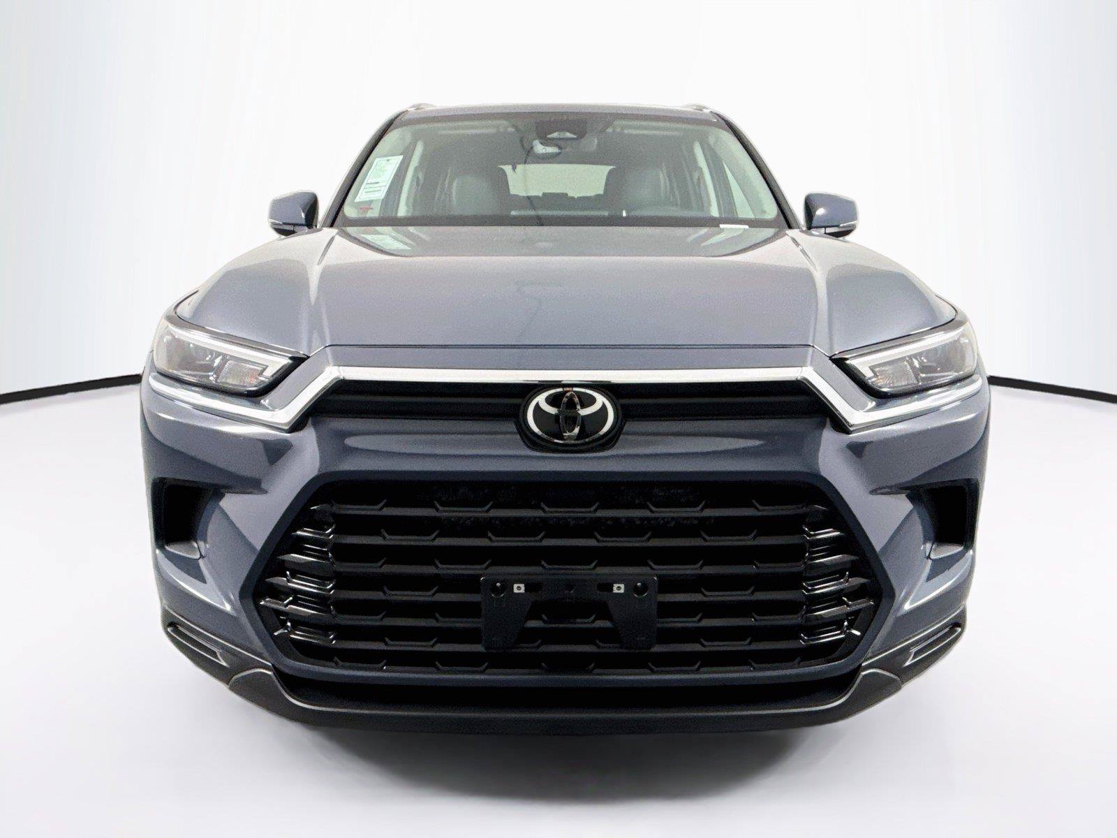 Certified 2025 Toyota Grand Highlander FWD image 9
