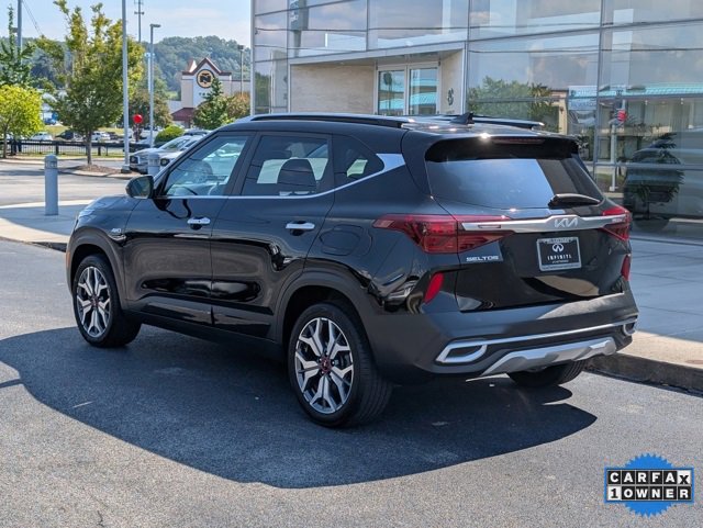 Used 2023 Kia Seltos SX w/ SX Sunroof Package image 3