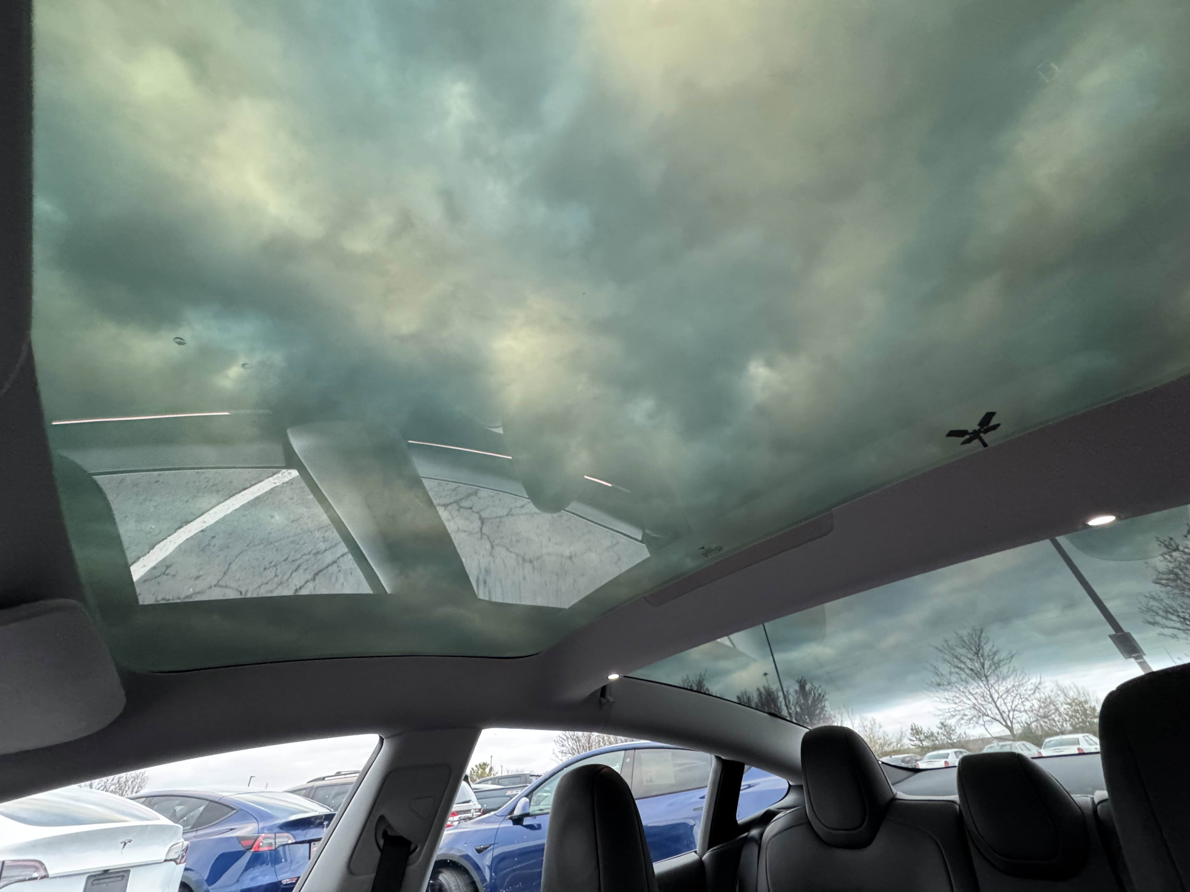 Used 2024 Tesla Model 3 Standard Range image 2