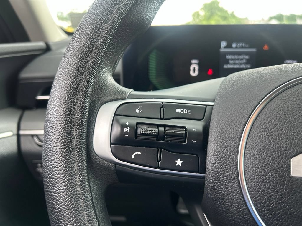 Certified 2025 Kia K5 LXS FWD image 13