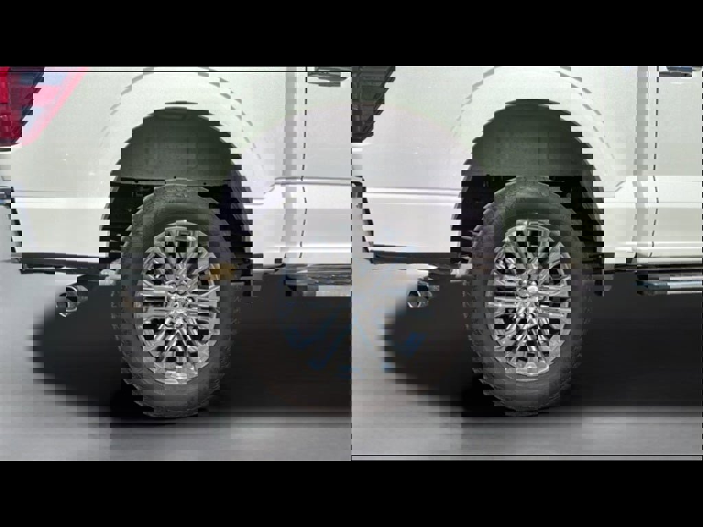 Used 2024 Ford F150 Lariat w/ FX4 Off-Road Package image 21