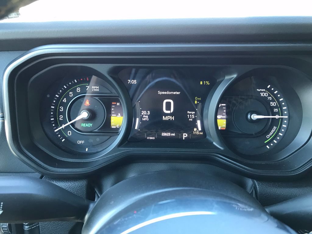 Used 2024 Jeep Wrangler Unlimited Sahara AWD/4WD image 22
