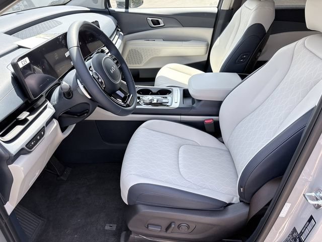 New 2026 Kia Carnival EX FWD image 8