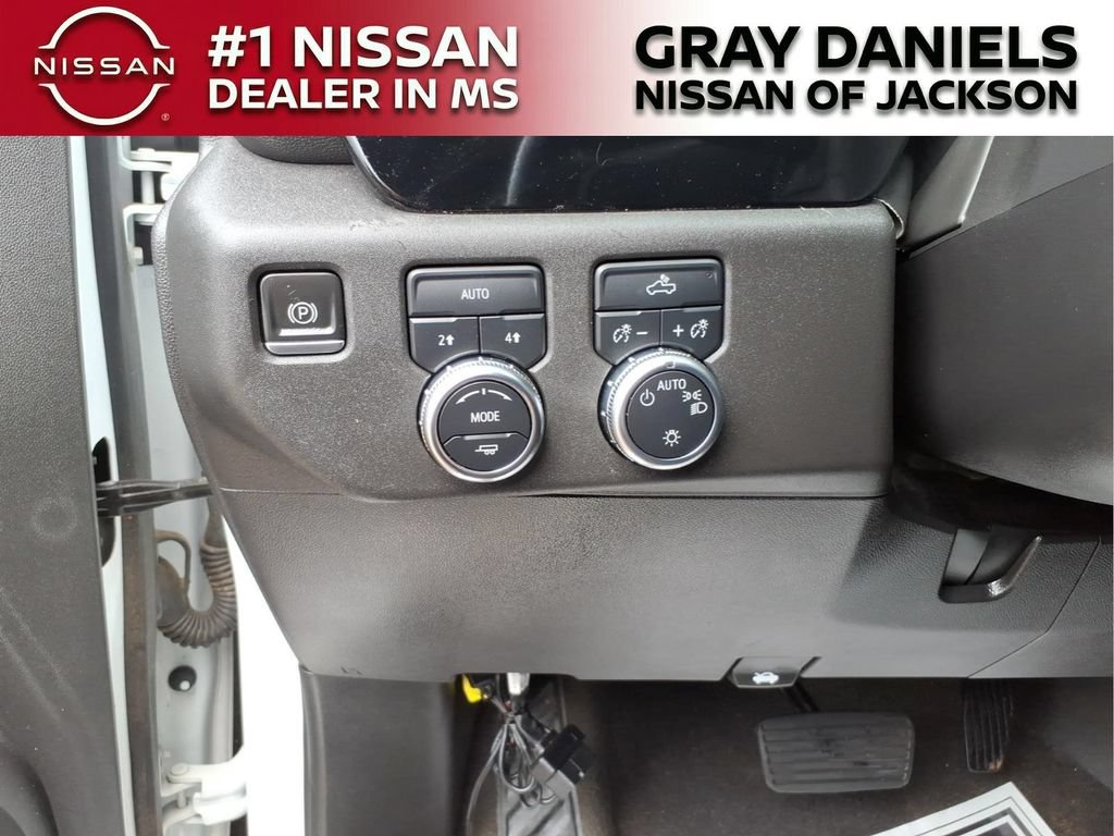 Used 2022 GMC Sierra 1500 SLE AWD/4WD image 18