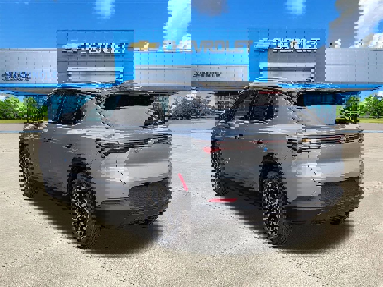 New 2026 Chevrolet Equinox EV LT image 3