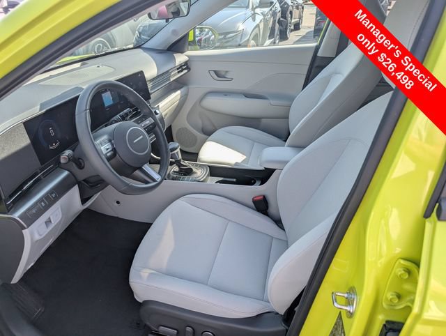 Certified 2025 Hyundai Kona SEL AWD/4WD image 13