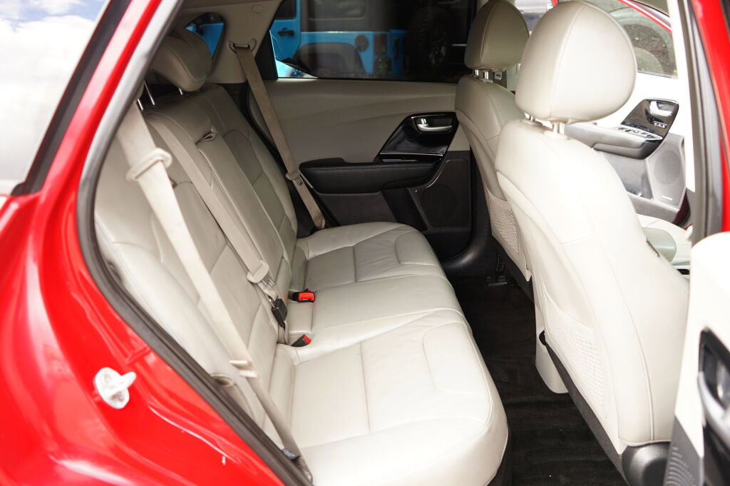 Used 2019 Kia Niro EX Premium w/ Sunroof Package image 17