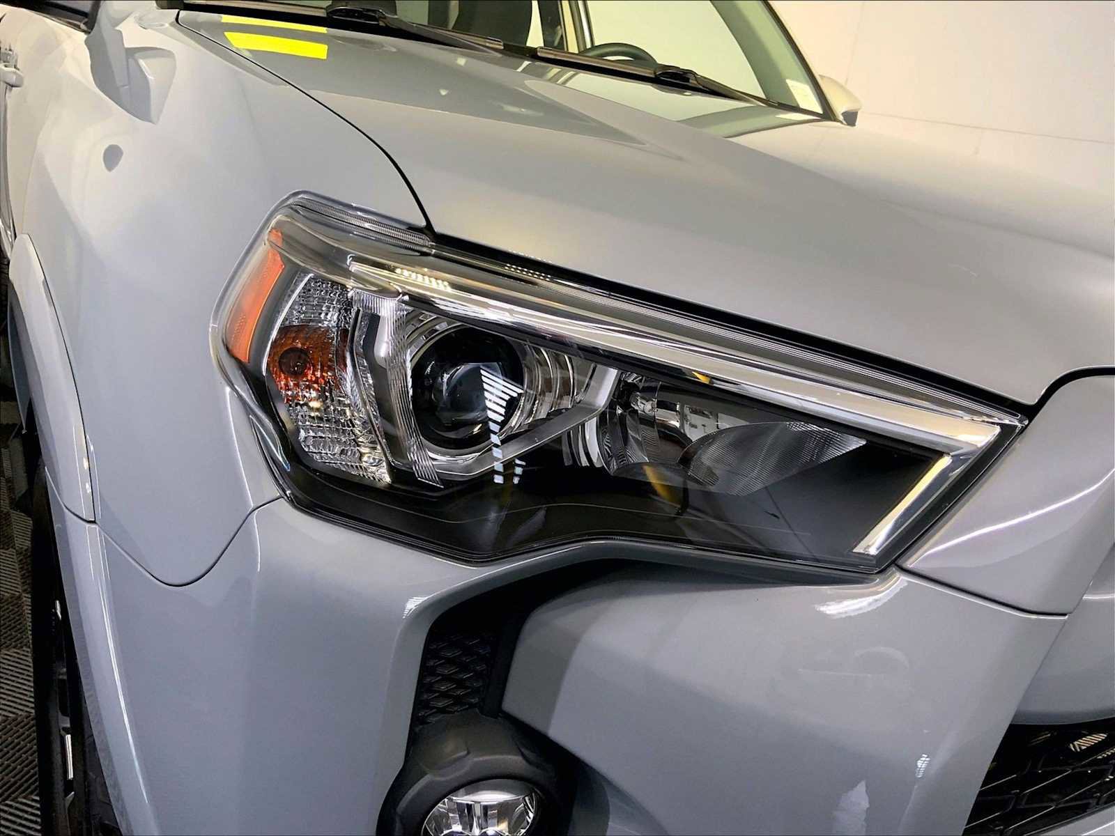 Used 2021 Toyota 4Runner Trail Special Edition AWD/4WD image 12