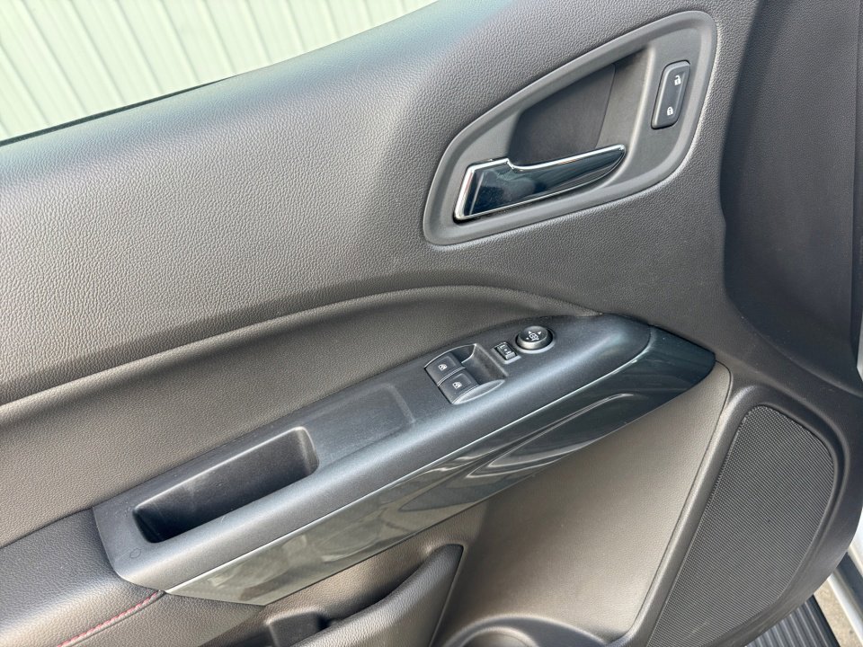 Used 2016 GMC Canyon SLE w/ All Terrain Package image 36