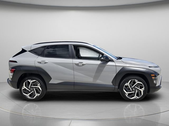Used 2026 Hyundai Kona SEL Premium FWD image 5