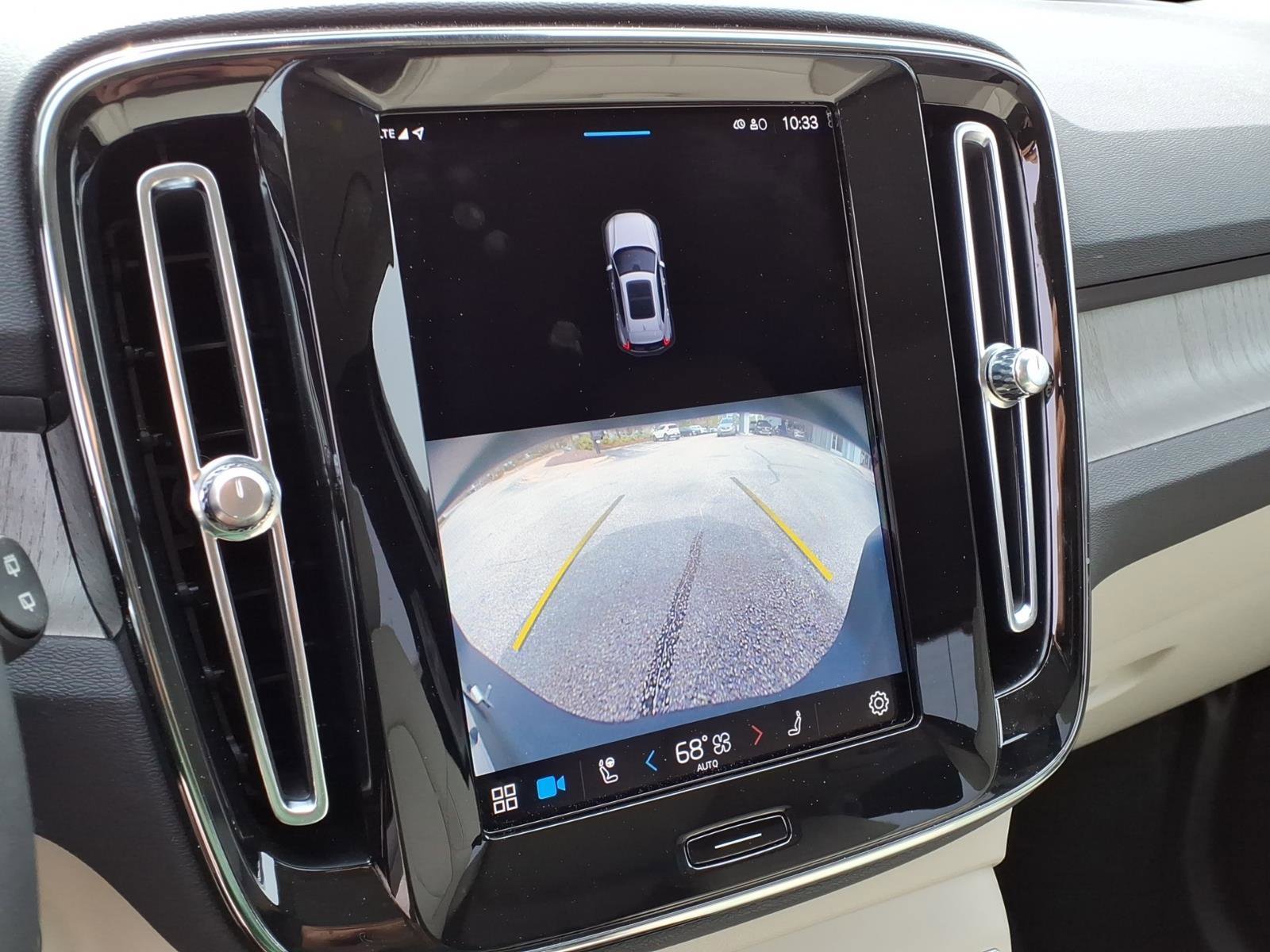 Certified 2023 Volvo XC40 B5 Plus w/ Protection Package Premier AWD/4WD image 19