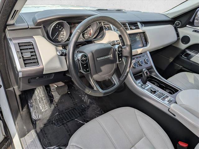 Used 2014 Land Rover Range Rover Sport HSE image 10