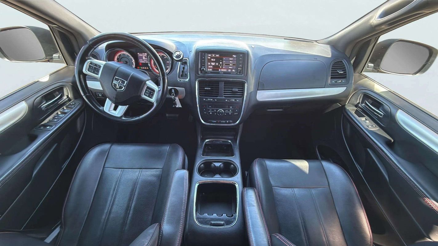 Used 2018 Dodge Grand Caravan GT image 9