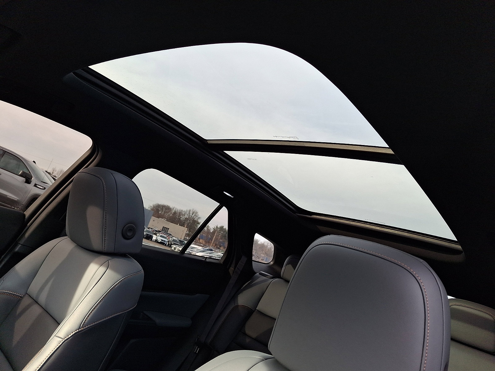 Used 2024 Honda Prologue Touring image 16