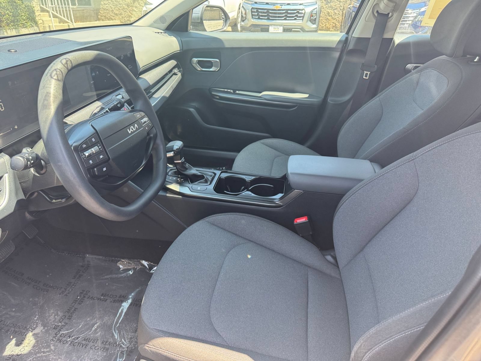 Used 2025 Kia K4 FWD image 24